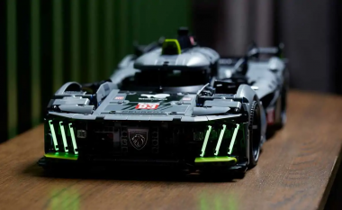 Lego Technic sjell Peugeot 9X8, vetura lodër në tryezën tuaj