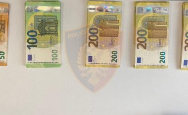 Tentoi të fuste rreth 18 mijë euro të padeklaruara, arrestohet 31 vjeçari në Rinas