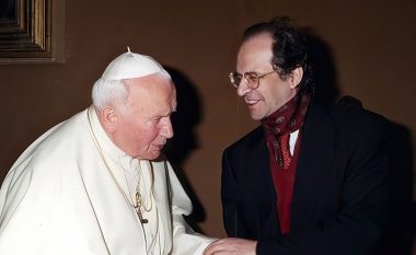 Rrëfimi ekskluziv i klerikut nga Vatikani: Si u organizua takimi në mes Papës dhe Ibrahim Rugovës?