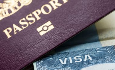 Serbët e Kosovës me pasaporta të lëshuara nga Beogradi nuk do të mund të udhëtojnë pa viza