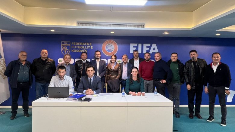 Komisionin për Licencim i MKRS-së mbajti takimet me klubet e futbollit për detajet e fundit rreth licencimit