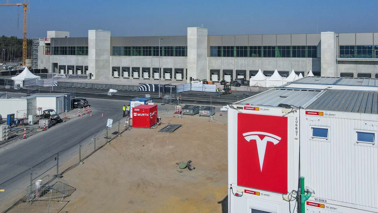 Musk: Tesla mund të zgjedhë vendndodhjen për një fabrikë të re këtë vit