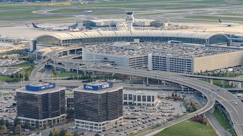 Plaçkitje masive në një aeroport të Kanadasë, vidhen ar dhe sende me vlerë prej 15 milionë dollarë