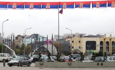 Digjen edhe tri vetura në veri të vendit, Vela: Strukturat ilegale të Serbisë po përdorin taktika kriminale dhe terrorizuese