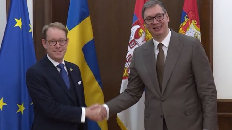 Vuçiq: Serbia nuk do të mbështesë anëtarësimin e Kosovës në OKB