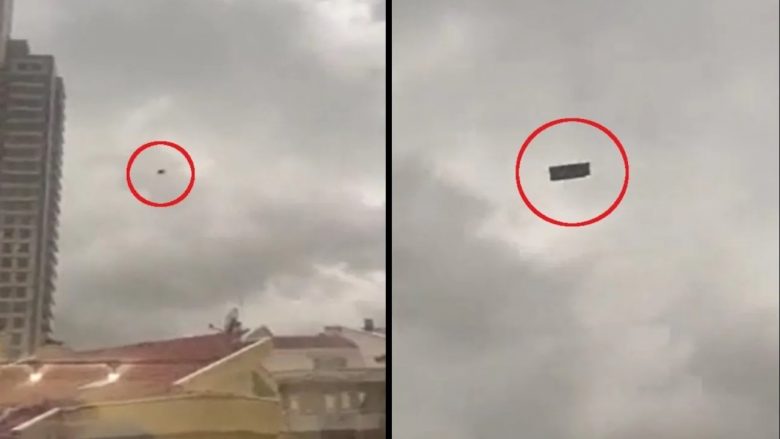 Një divan ‘fluturues’ është parë në qiell mbi kryeqytetin turk