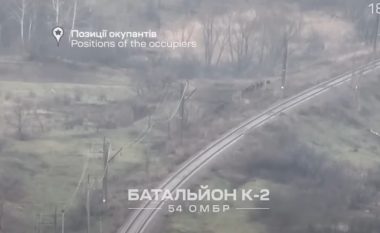 Tentuan t’ju afrohen ukrainasve, goditen me artileri të rëndë – rusët detyrohen të zmbrapsen