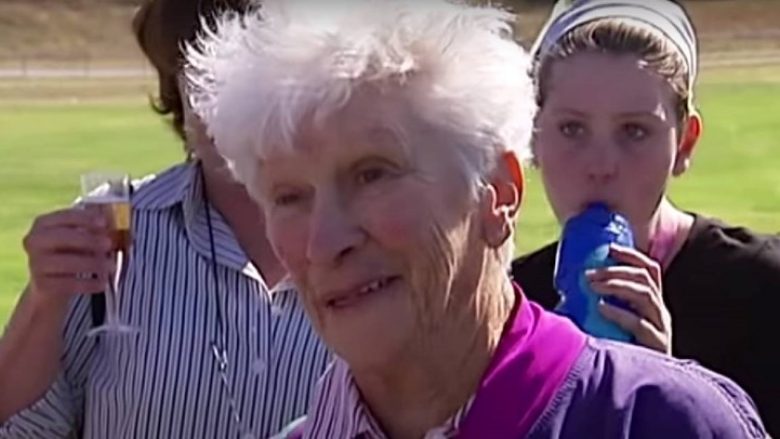 Një javë me parë e goditi policia me elektroshok, ndërron jetën 95-vjeçarja nga Australia