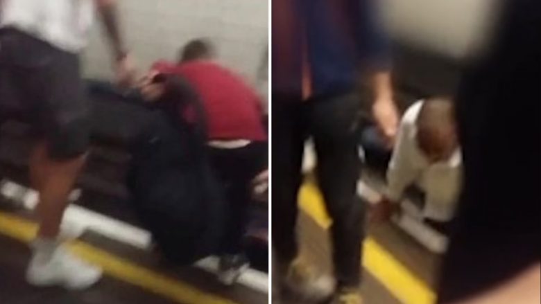 Ra nga trotineti dhe përfundoi në binarë në Londër, pasagjerët vrapojnë për ta ndihmuar gruan para se të arrijë treni