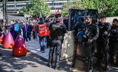 Franca gati për protestat historike të 1 Majit, gati një milion qytetarë do të dalin në rrugë