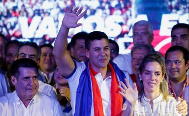 U bë prind në adoleshencë, nuk hoqi dorë nga studimet – kush është presidenti i ri i Paraguajit?