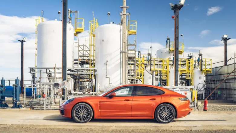 Porsche bënë një investim prej mbi 100 milionë dollarëve në e-karburante