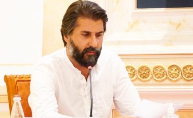 Gazetari Kosovë Gjoci thotë se u pengua nga dy pjesëtarë të mbrojtjes së afërt të kryeministrit Kurti