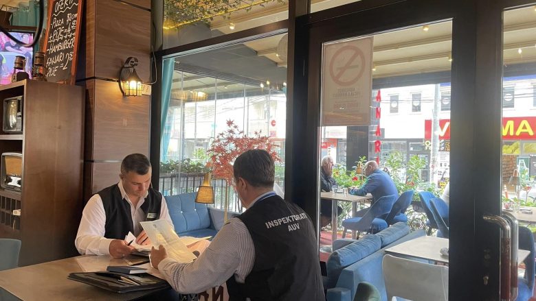 Aksioni kundër duhanit, shqiptohen 19 gjoba në Fushë Kosovë e Ferizaj brenda një dite