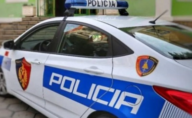 Theri me thikë 64 vjeçarin, arrestohet i dyshuari në Vlorë