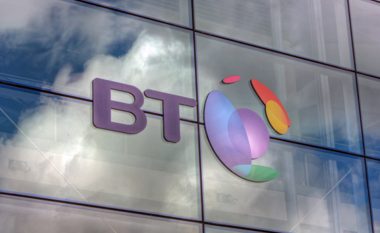 British Telecom do t'i shkurtojë 55 mijë vende pune, një nga pesë punëtorët pritet të zëvendësohen nga IA