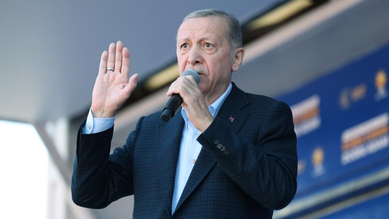 Erdogan tregon zbulimin e një rezerve të re me naftë, thotë se Turqia nuk do të varet më nga të tjerët në energji
