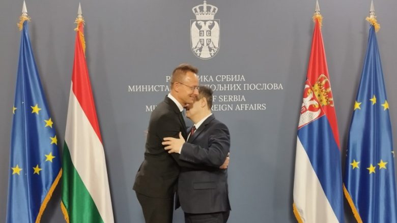 Serbia vazhdon të shkelë marrëveshjen, falënderon Hungarinë për votën kundër Kosovës në KiE
