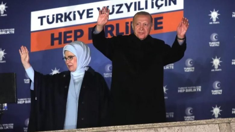 “Ne jemi në një përparësi të madhe”: Erdogan mban fjalimin tradicional pas zgjedhjeve