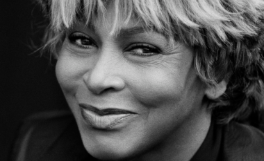 Përpara vdekjes - Tina Turner thuhet se shiti një katalog për afro 50 milionë euro