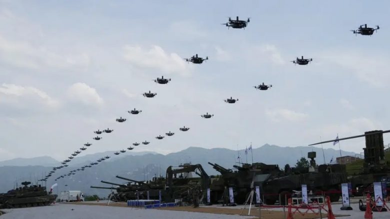 Ushtria e Koresë së Jugut dhe ajo amerikane kryen stërvitje të mëdha me zjarr të vërtetë pranë kufirit me Korenë e Veriut