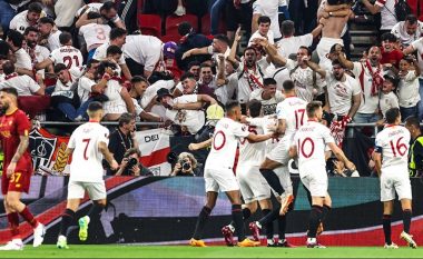 Sevilla arrin të barazojë rezultatin ndaj Romës në fillimin e pjesës së parë