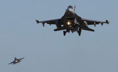 Aeroplanët luftarakë F-16 janë çelësi për të ardhmen afatshkurtër dhe afatgjatë të Ukrainës, thotë ambasadorja e këtij vendi në SHBA