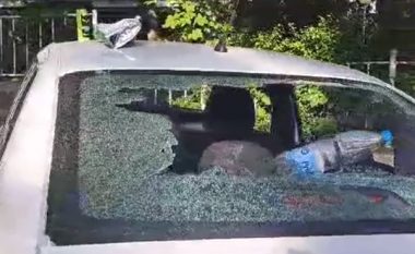 Goditet me plumba vetura e TV Syrit në Zveçan, demolohet e Kohës