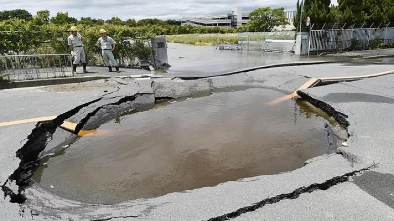 Tërmeti me magnitudë 6.3 ballësh goditi Japoninë – raportohet për lëndime të njerëzve dhe dëme në infrastrukturë