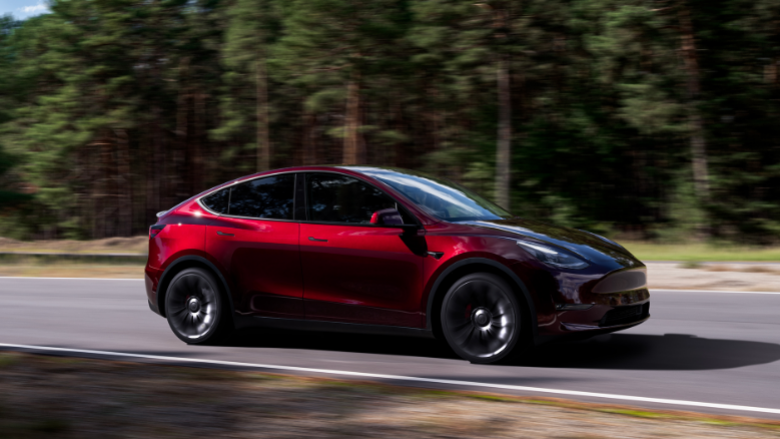 Tesla Model Y me ngjyrë të kuqe Midnight Cherry tani e disponueshme në Evropë
