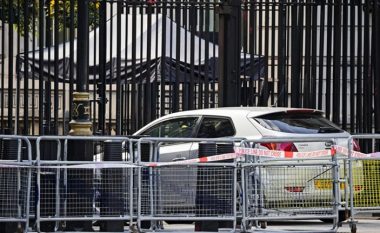 Arrestohet një person pasi përplasi veturën në rezidencën e kryeministrit britanik