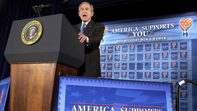 Dokumentet e reja zbulojnë se kush e ndihmoi George W. Bush të fitonte zgjedhjet e vitit 2000