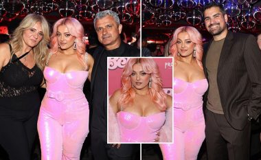 Bebe Rexha duket e mrekullueshme në festën e promovimit të albumit, ndërsa pozon me të dashurin dhe prindërit