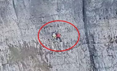 Një grua nga Zagrebi ngeci për orë të tëra në gjysmë të rrugës në ‘shkëmbin vertikal’ rreth 400 metra të lartë në malet e Bosnjës