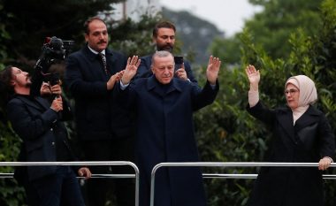 'Bye, bye, bye, Kemal' - Erdogan shpall fitoren në zgjedhjet presidenciale në Turqi