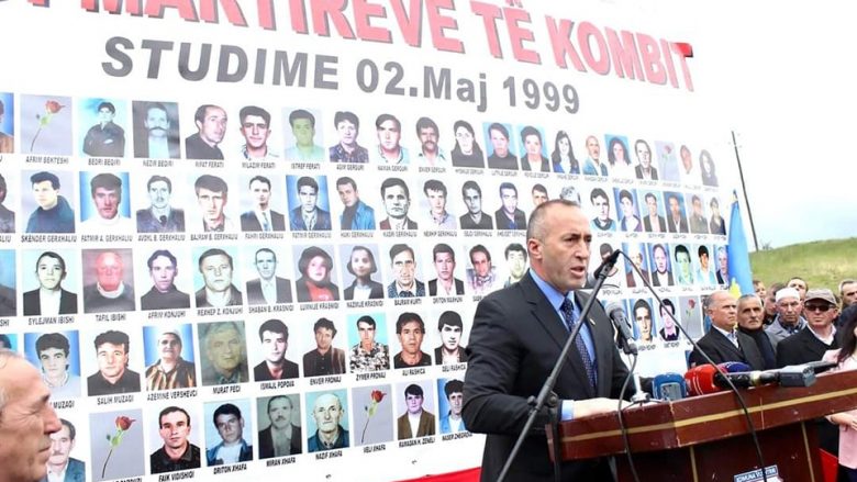 24 vjet nga masakra në Studime të Vushtrrisë, Haradinaj: Plagët e popullit tonë janë ende të freskëta