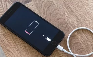 Përdorues të iPhone-it po ankohen se përditësimi iOS 16.5 po ua ‘shterë’ baterinë në telefonat e tyre