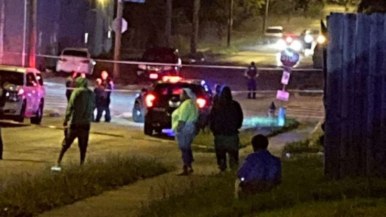 Tre të vdekur dhe një në gjendje të rëndë nga të shtënat me armë në një klub nate në Kansas City