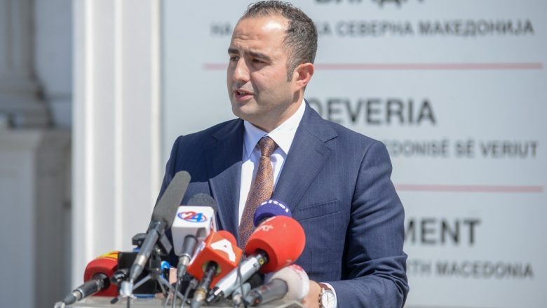 Shaqiri për kompetencat për gjimnazin e Tetovës: Gjykata Administrative për një vit ka marrë dy vendime të kundërta