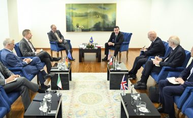 Në takim me ambasadorët e QUINT-it dhe Shefin e Zyrës së BE-së, Kurti: Serbia përgjegjëse për shkelje të marrëveshjes