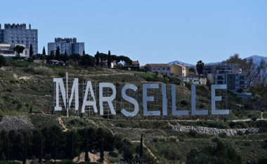 Sulm me kallashnikov në një veturë në Marseille, të paktën tre të vdekur