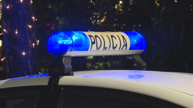 Kishte fshehur gati 100 mijë euro në tavanin e autobusit, arrestohet shoferi në Durrës
