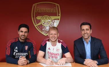 Aaron Ramsdale vazhdon kontratën me Arsenalin
