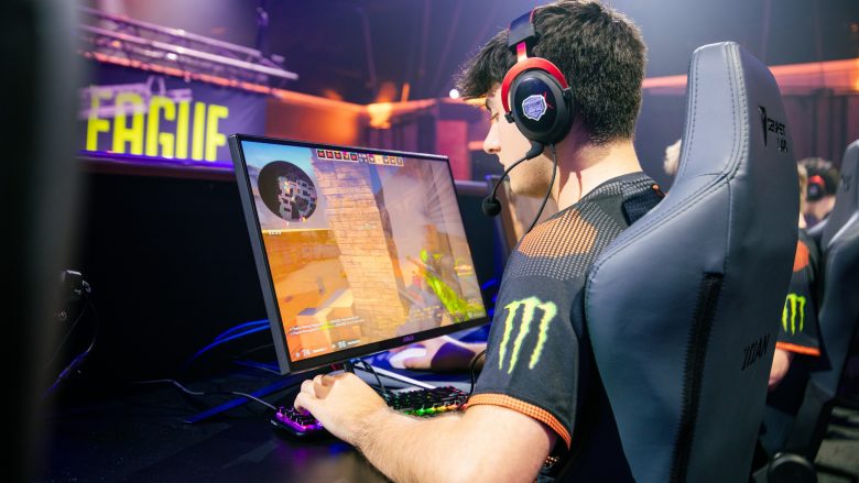 Regali do të luaj për ekipin OG në turneun e CS:GO – IEM Dallas