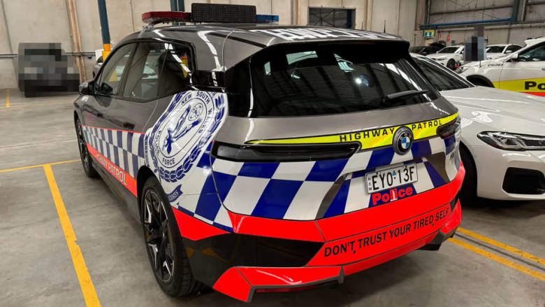 Policia australiane blenë vetura elektrike BMW iX