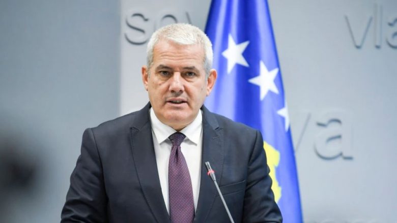 Sveçla: Ndajmë shqetësimin e përbashkët me PE-në lidhur me bandat kriminale në krye me Radoiçiqin dhe Veselinoviçin