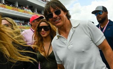 Shakira dhe Tom Cruise u panë bashkë në garën e Formula 1, nisin thashethemet për romancë të mundshme