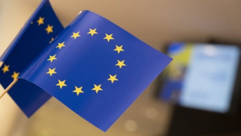 Eurodeputetët thirrje pesëshes së BE-së: Njihni Kosovën
