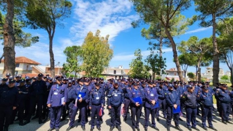 Mbi 5 mijë e 500 policë ruajnë objektet zgjedhore