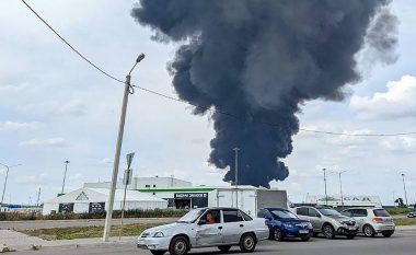 Zjarr në një rafineri nafte në qytetin rus, Voronezh